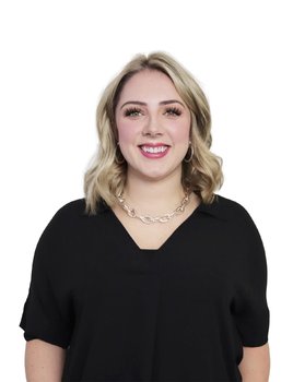 Photo of Taylor Forsythe