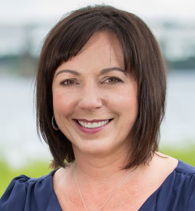 Photo of Lisa Hare