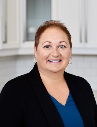 Photo of Lynn Lawrence